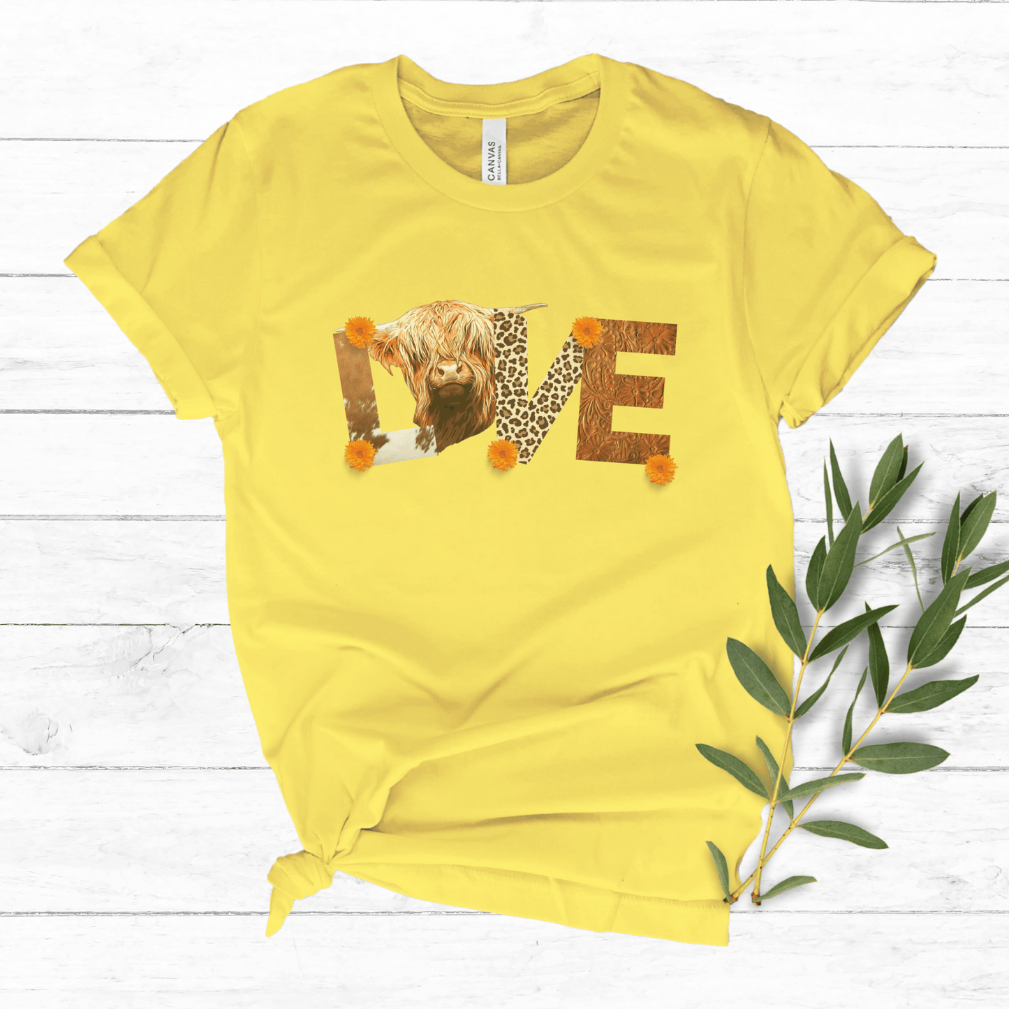 Cute Highland cow lover t-shirt is the perfect gift for that country loving, cow lover in your life.